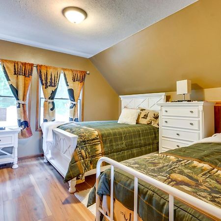 Howard Cabin Rental About 3 Mi To Apple Valley Lake! Mount Vernon Екстериор снимка