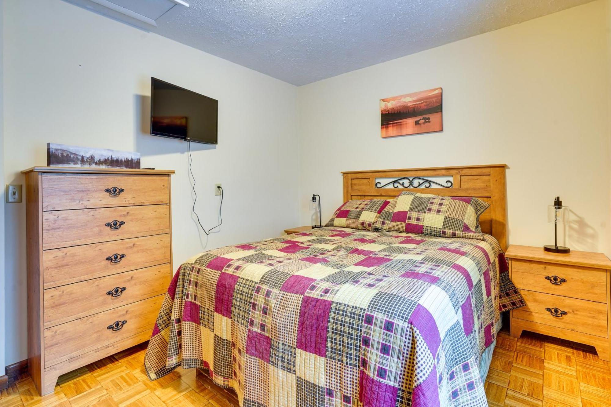 Howard Cabin Rental About 3 Mi To Apple Valley Lake! Mount Vernon Екстериор снимка
