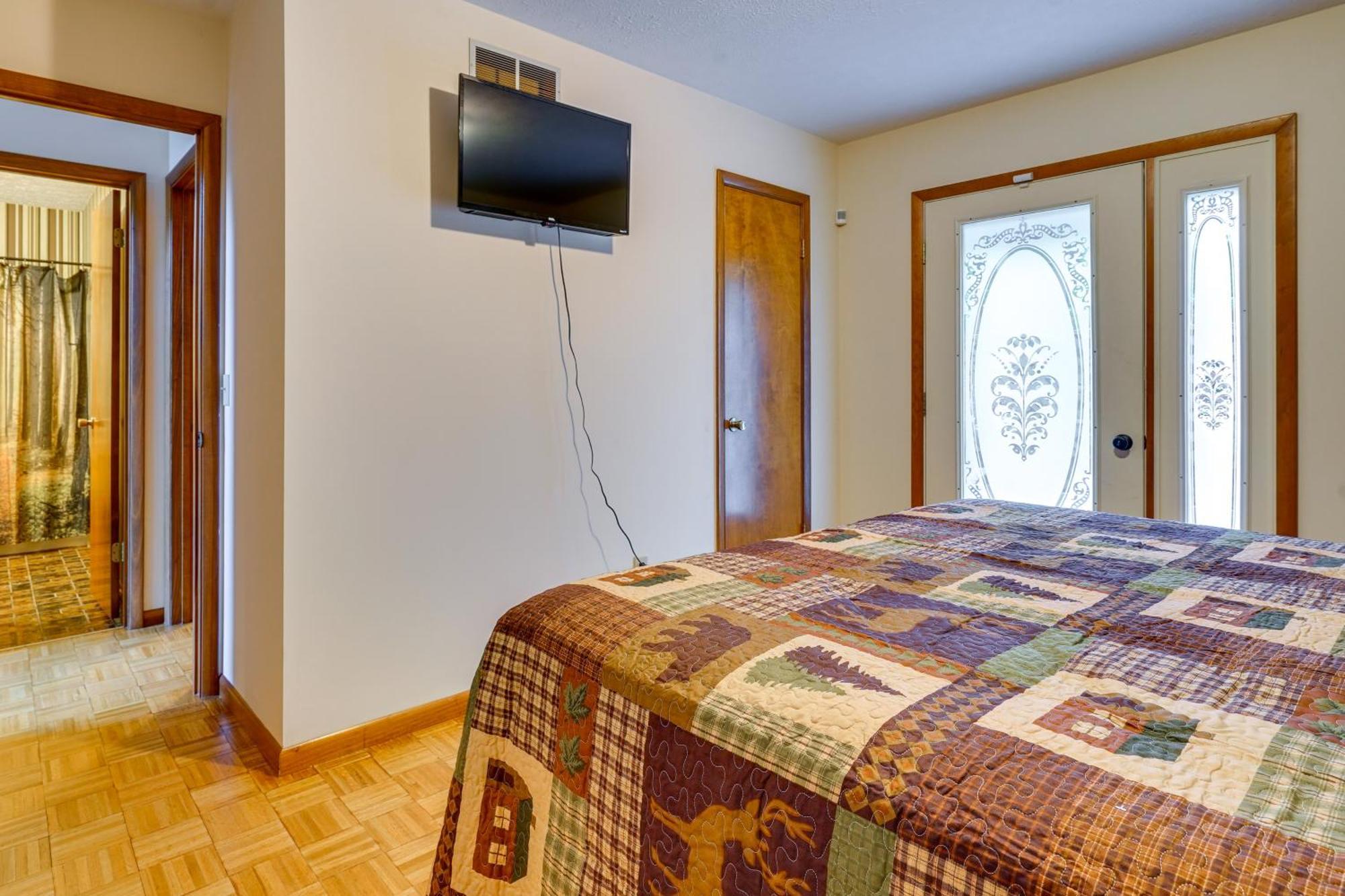 Howard Cabin Rental About 3 Mi To Apple Valley Lake! Mount Vernon Екстериор снимка