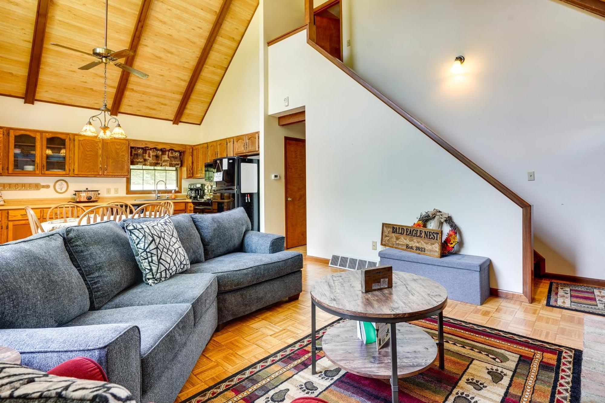 Howard Cabin Rental About 3 Mi To Apple Valley Lake! Mount Vernon Екстериор снимка