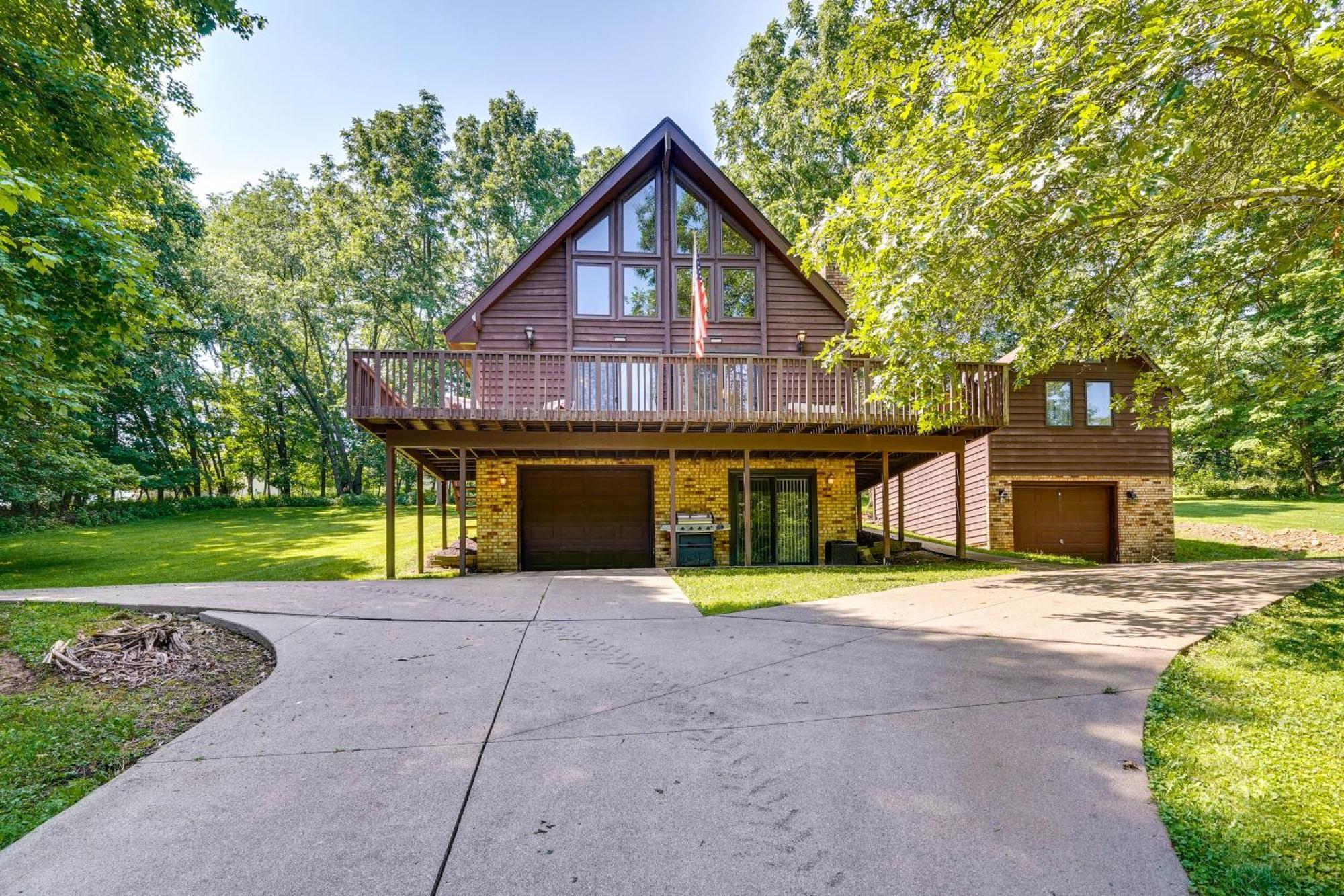 Howard Cabin Rental About 3 Mi To Apple Valley Lake! Mount Vernon Екстериор снимка